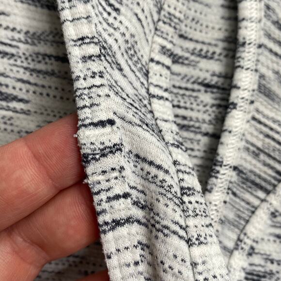 Lululemon Women's Tiger Space Dye Black White Salute the Sun Tank Top Size 4 - Picture 5 of 11